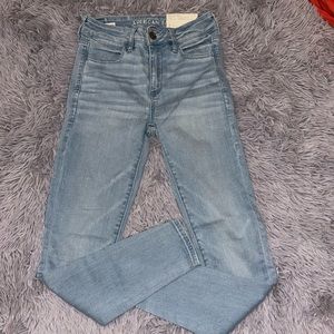 Womens American eagle high rise jegging size 4 short